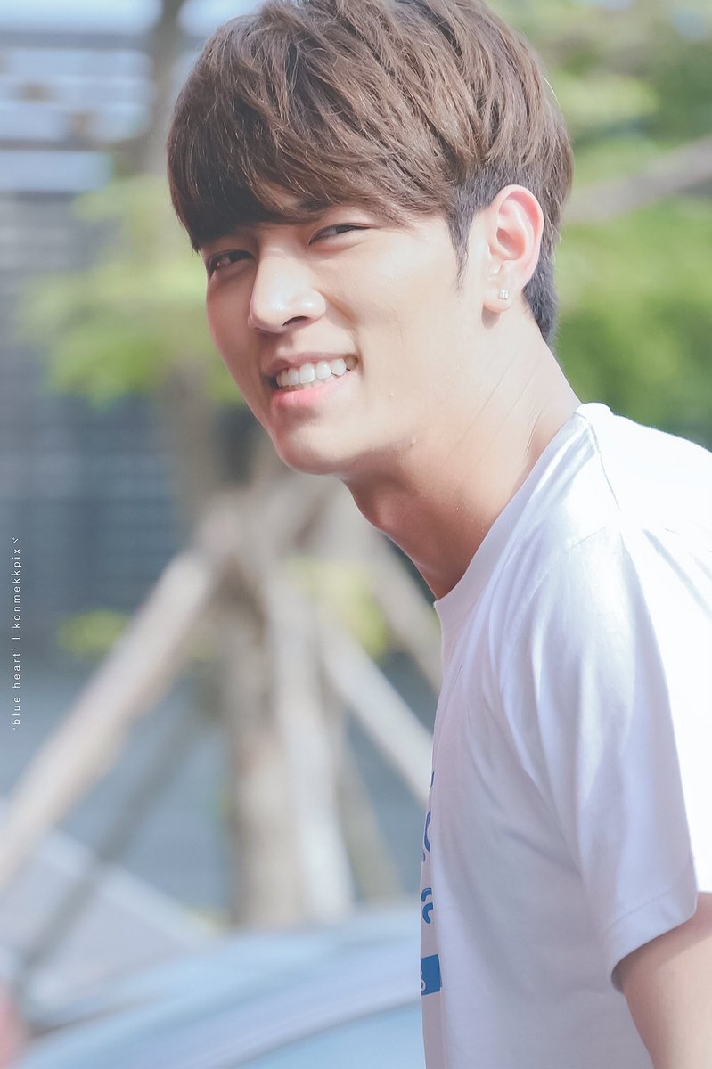 konmekkpix's tweet photo. วันนี้เก่งมากๆเลยยยย เช้าทำงานกลับไปเรียนแล้วก็วิ่งกลับมาทำงานอีก เหนื่อยไหมม พักผ่อนเยอะๆนะคะ

💘

#ก็อตอิทธิพัทธ์ https://t.co/96Ut0PR9LE