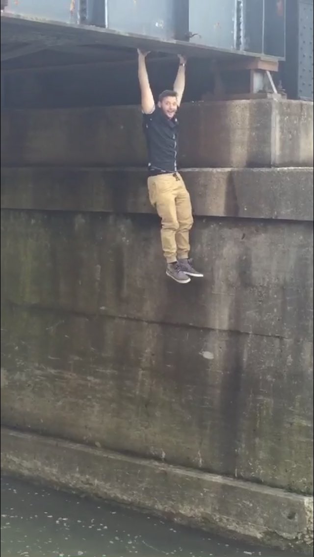 When she says, “I like you as a friend.” @L0ngJ0hn_Silver