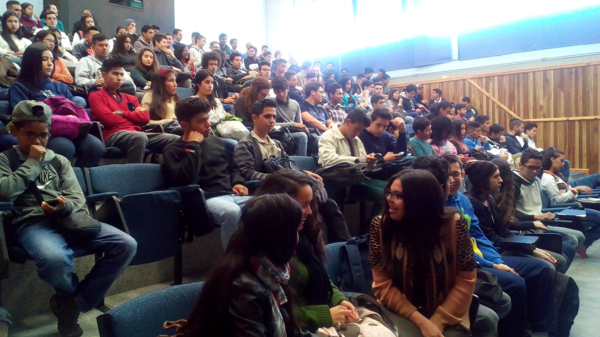 IngenieriaULA's tweet photo. Segundo día de charlas de bienvenida a Nuevo Ingreso, muy contentos con la asistencia y la buena vibra de estos muchachos iniciando su semestre #IngULAA2018 😊 https://t.co/HeldHNEdLQ