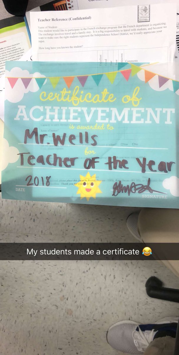 _ChrisWells_'s tweet photo. Literally, I have the best students! Walked in to my classroom this morning and saw this. https://t.co/nlbgChApcX