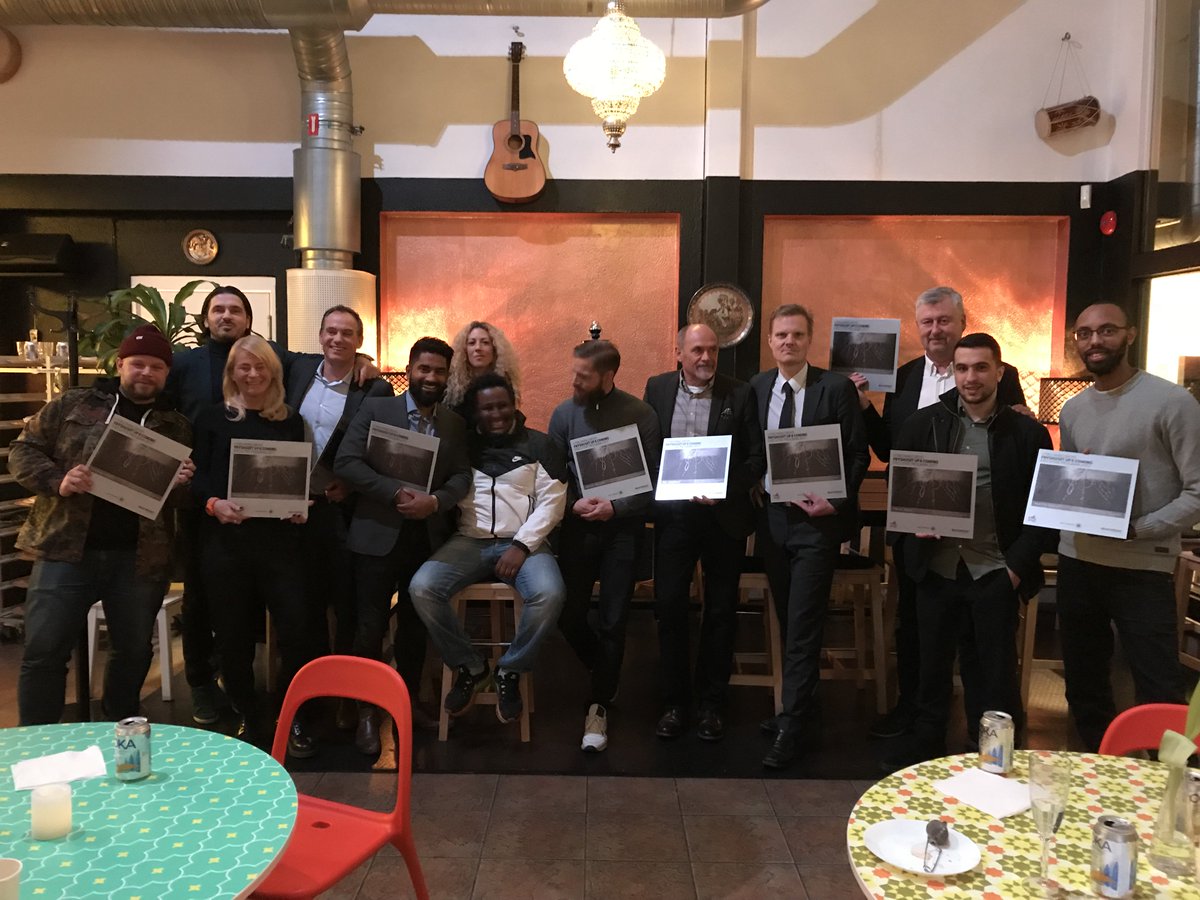 Grattis!!! Det första gänget har tagit "examen". Under ett år har en #vd/#koncernchef haft en streetsmart #mentor, programmet heter @Fryshuset Up &amp; Coming Executive program.  #omväntmentorskap #mångfald #Inkludering #multimind #jobb