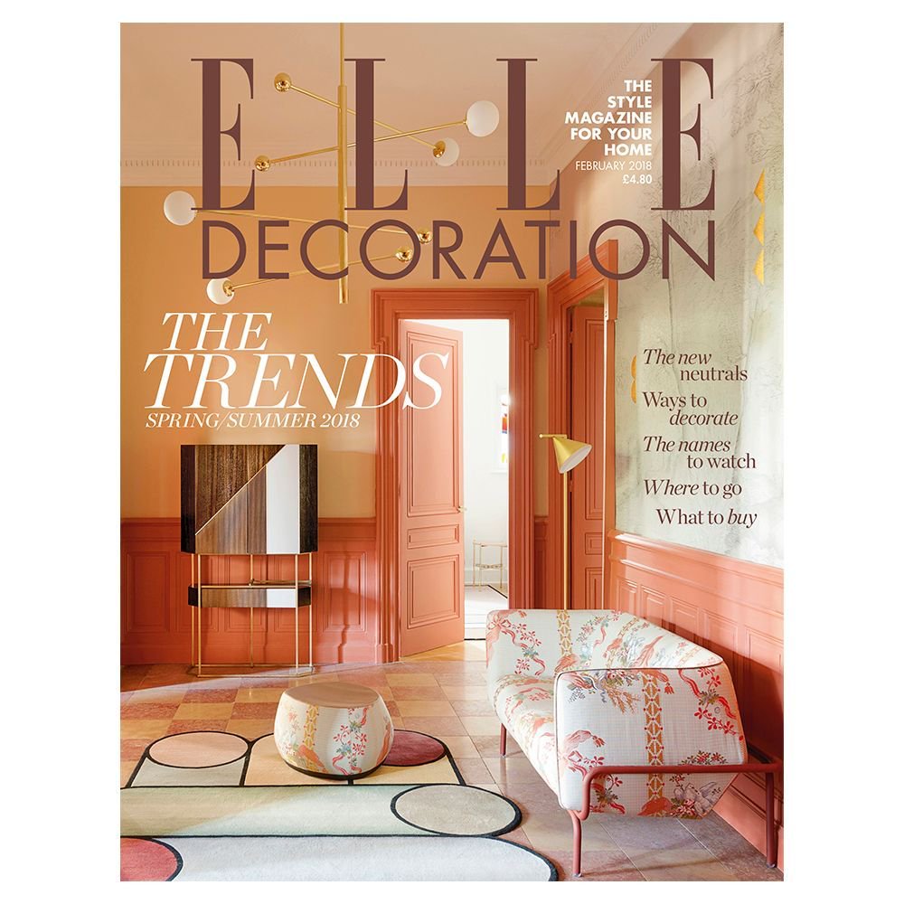 ELLEDecoUK's tweet photo. Why let rugs fade under your feet? Now is the time to treat them like true works of art. Read about the hanging rugs trend in #EDFeb18 – issue on sale now! https://t.co/RyVmEaMBn3