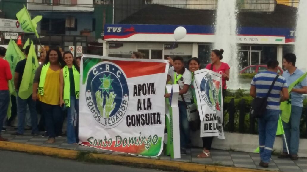 evegallegosv's tweet photo. Un pueblo unido jamas sera vencido este 04/02 Votaremos con un Sí Rotundo a las preguntas de Referendum y Consulta popular #StoDgoVotaSí #Sí7VecesSí #SíPorEcuador #SíPorMifamilia #síalbienestar https://t.co/LcXsooPGBF