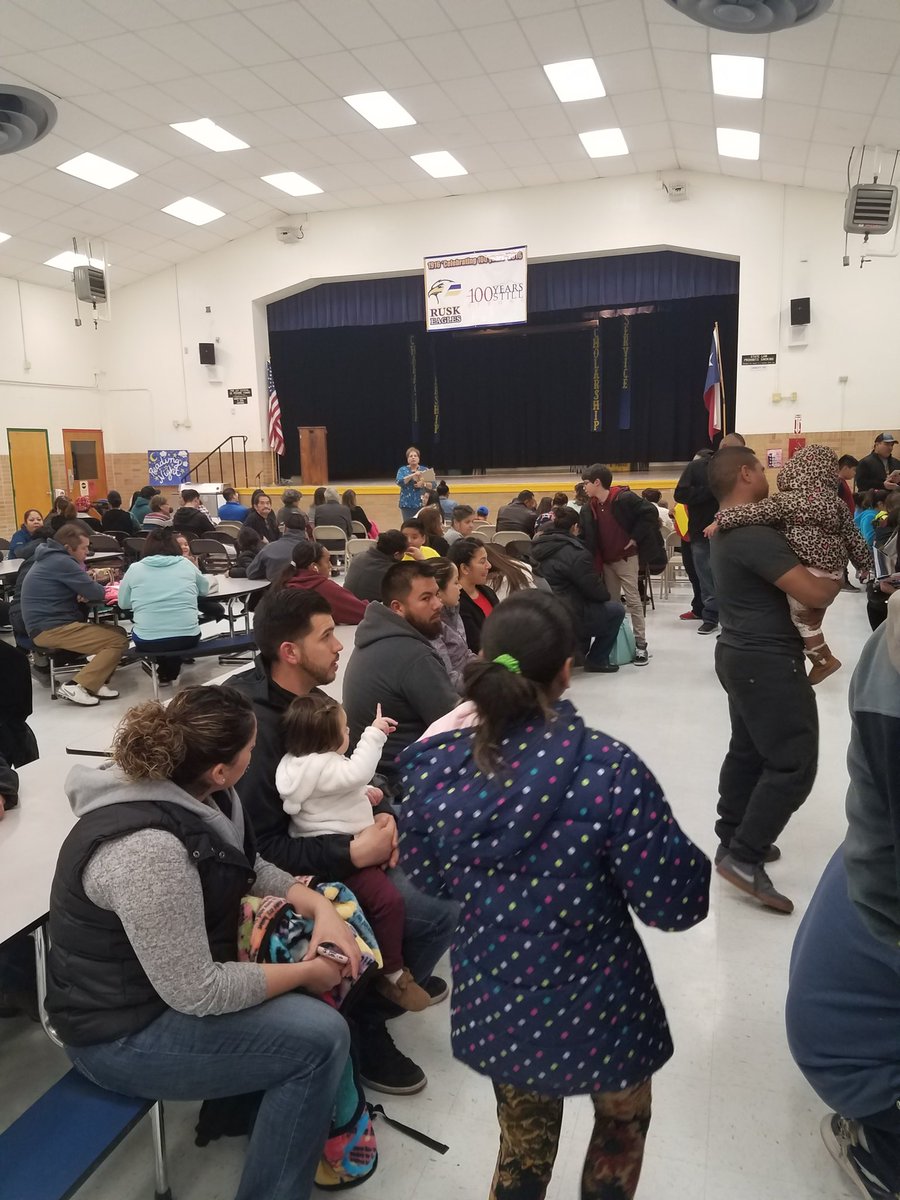 BrinkleyMonica's tweet photo. Literacy and dancing, a great combination for our Eagles! #strongfathers #iamepisd # communityengagement @GoRuskEagles https://t.co/JweDvKfwI8