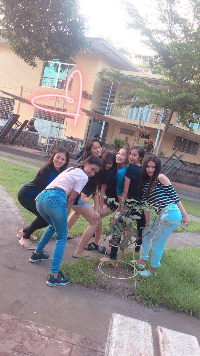 joohmartinez_'s tweet photo. 8/14, luv u mga guysing!! 💓 #tressed (@JoyceRodette @elshegabo @gwynndomingo @Ladyinlike @Nightingyleee ) https://t.co/ktrQtJZOWf