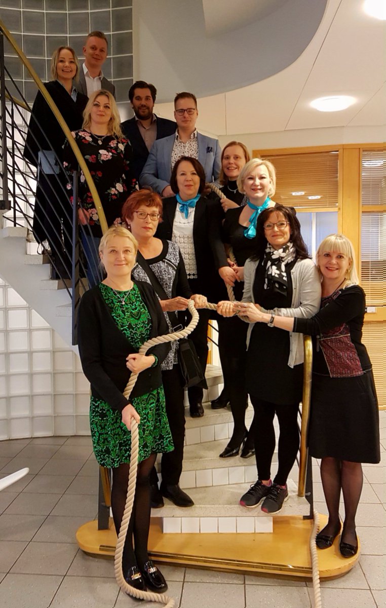 marjo_mp's tweet photo. Tänä vuonna tämän loistavan porukan kanssa autetaan asiakkaita saavuttamaan pankkionnellisuutta Espoossa #säästöpankki #nooasp #tahdoenemmän #villmera https://t.co/uA9YCMX7MG