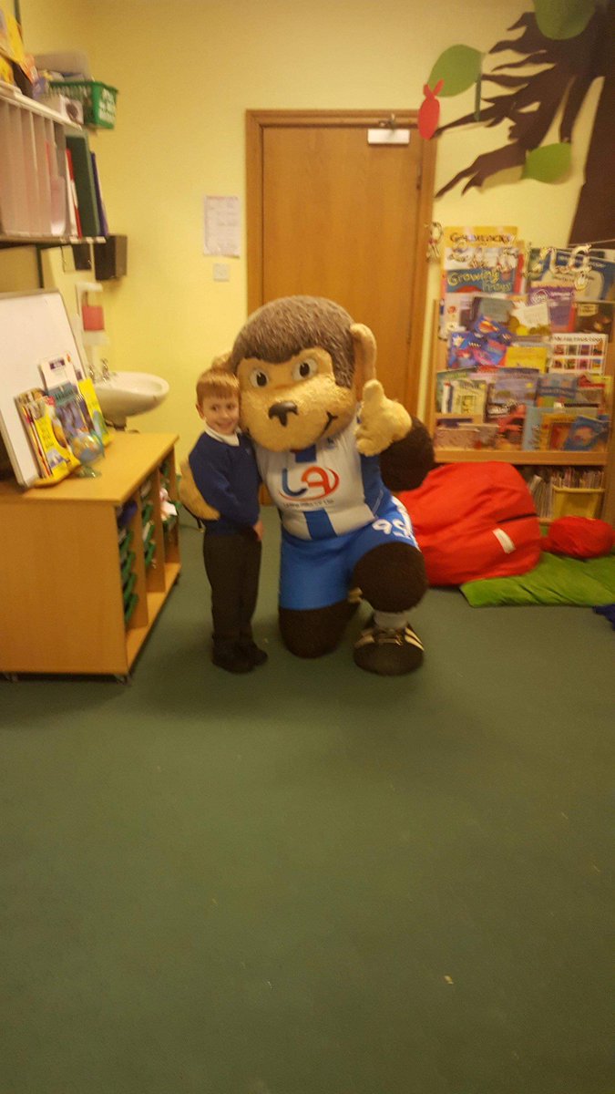 Official_HUFC's tweet photo. Big thanks to @EldonGrove who have donated £242.50 to the Club following their own fund-raising day! #ThankYou #Pools https://t.co/i196M3vqUH