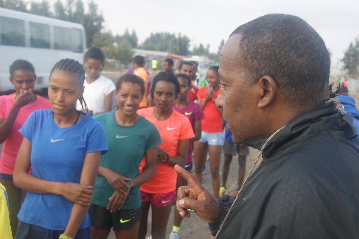 Jamaicamufa's tweet photo. Roza Dereje of @ESMINTL becomes the 7th fastest Women in Marathon history and World Lead of 2018 with PB of 2:19:17. The quiet Rozi always in front Listening to her coach @HajiAdilo while training @NikeRunning #DubaiMarathon2018  #wecreatechampions https://t.co/sMbtxX6WzH