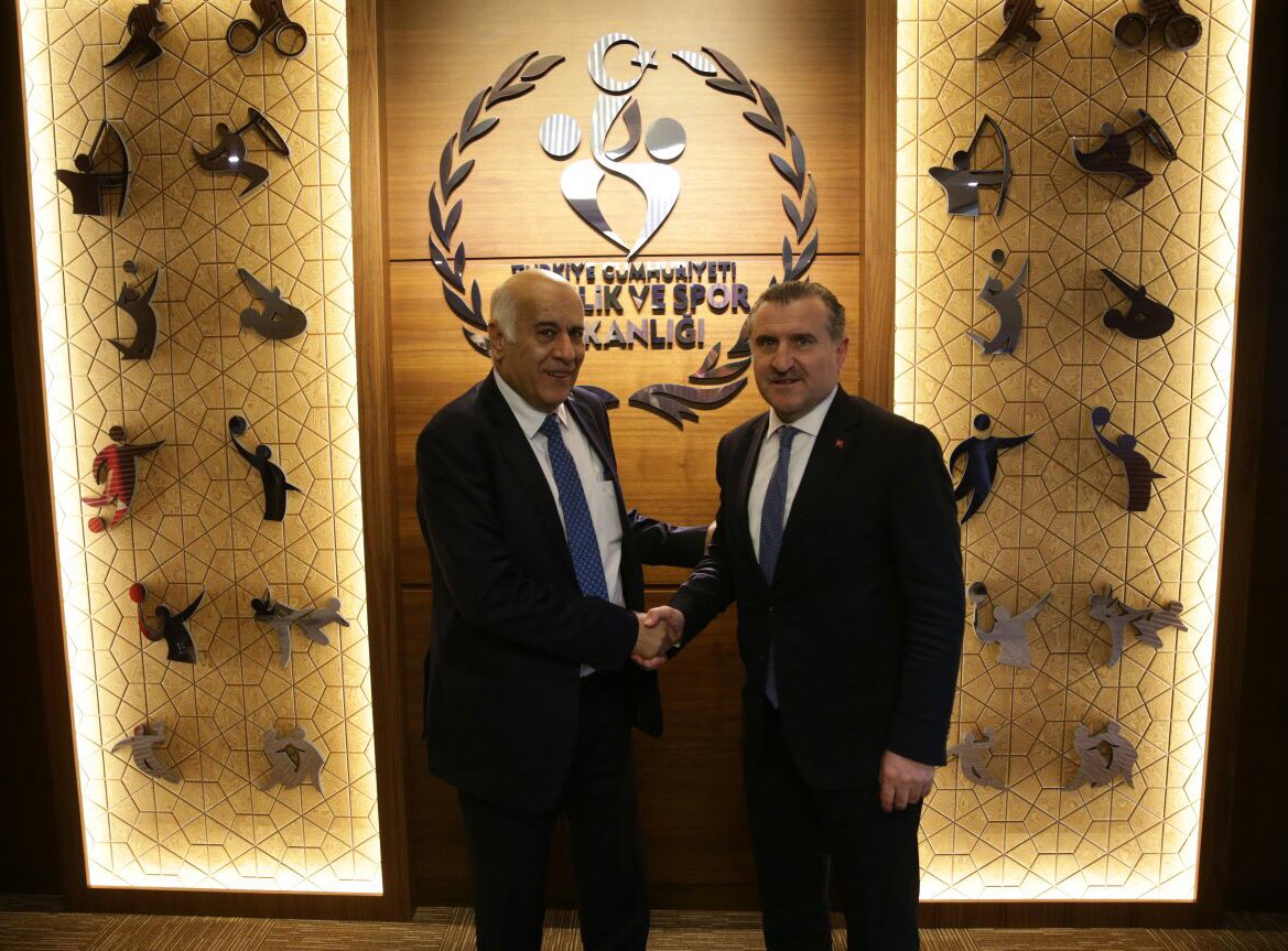OA_BAK's tweet photo. Filistin Gençlik ve Spor Yüksek Konseyi Başkanı Sn. Jibril Rajoub ve heyetini Bakanlığımızda misafir ettik. İki ülke arası güçlü iş birliği çalışmaları üzerine değerlendirmelerde bulunduk.🇹🇷🇵🇸 https://t.co/B3aBRRNce8