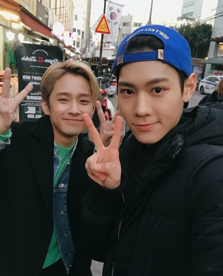 FTISLAND_Turkey's tweet photo. 26.01.18/ IG / official_imfact 

[LeeSang] Çekimler boyunca güzelce göz kulak olan Jaejin-i abi teşekkür ederim~~😊😊 4 Types Of Houses’ı çokça sevin lütfen fighting!! 29 ocaktan itibaren mbc every1‘da yayınlanacak~
#4TypesOfHouses #FTISLAND sunbaenim #Jaejin abi #IMFACT #LeeSang https://t.co/6jLgoqUNpv