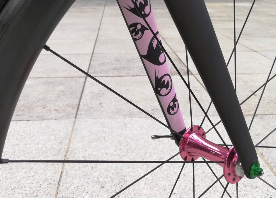 engineeredbikes's tweet image. Those all important finishing touches. #Custom #Cycling