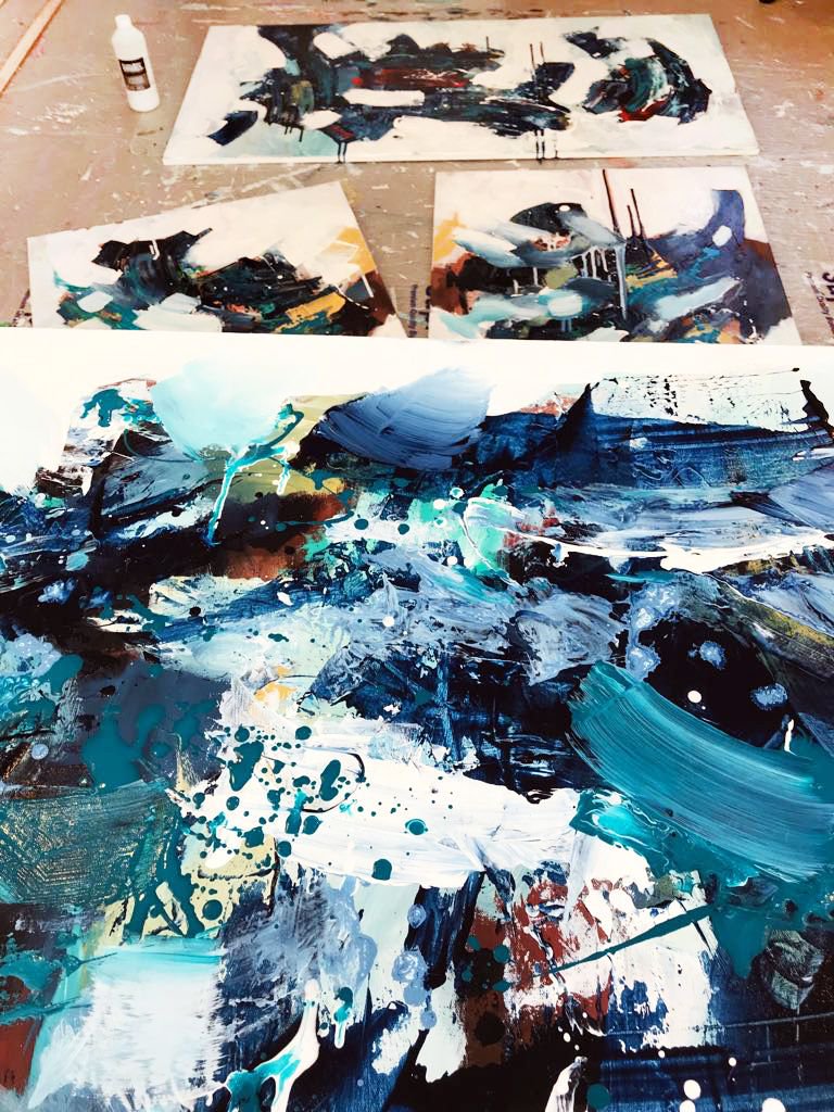 🆕 Experimenting with new techniques and media. I love the depth on these paintings. New series coming soon. 🔥 #InTheStudio #abstractart #originalpainting #new #contemporaryart #omarobaid