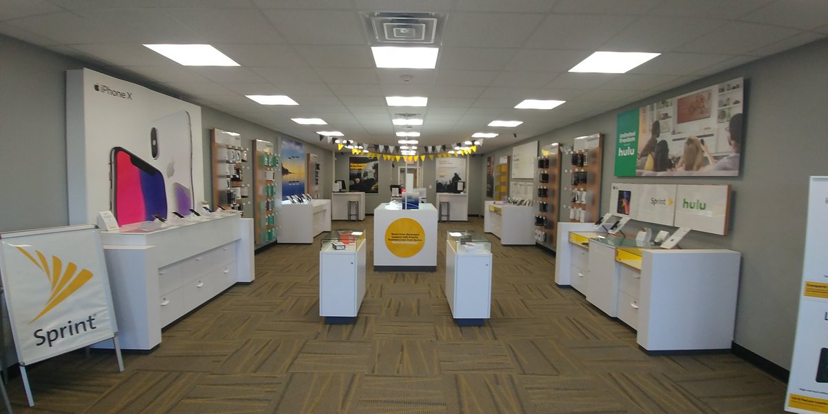 Come visit us at 40 airport rd and see all the great offers we have . unlimited 5 line 100.00 this is great .🎉🎉🎉🎉🎉🎉