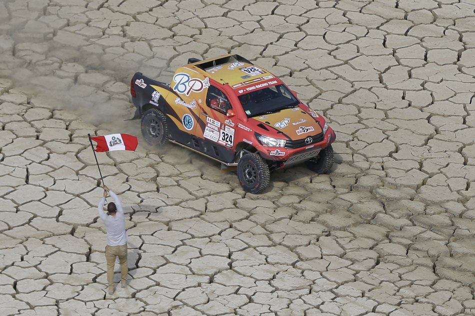 FBLIFE Racing Planet (@fbracingplanet) on Twitter photo ZHOU Yong 🚙, 9️⃣-time <a href="/dakar/">DAKAR RALLY</a> Rally Chinese competitor 🇨🇳 , gives us a summary after the game: the budget first! Then the persistence! Again and again! #Dakar2018 #China #pilots ZHOU Yong 🚙, 9️⃣-time <a href="/dakar/">DAKAR RALLY</a> Rally Chinese competitor 🇨🇳 , gives us a summary after the game: the budget first! Then the persistence! Again and again! #Dakar2018 #China #pilots