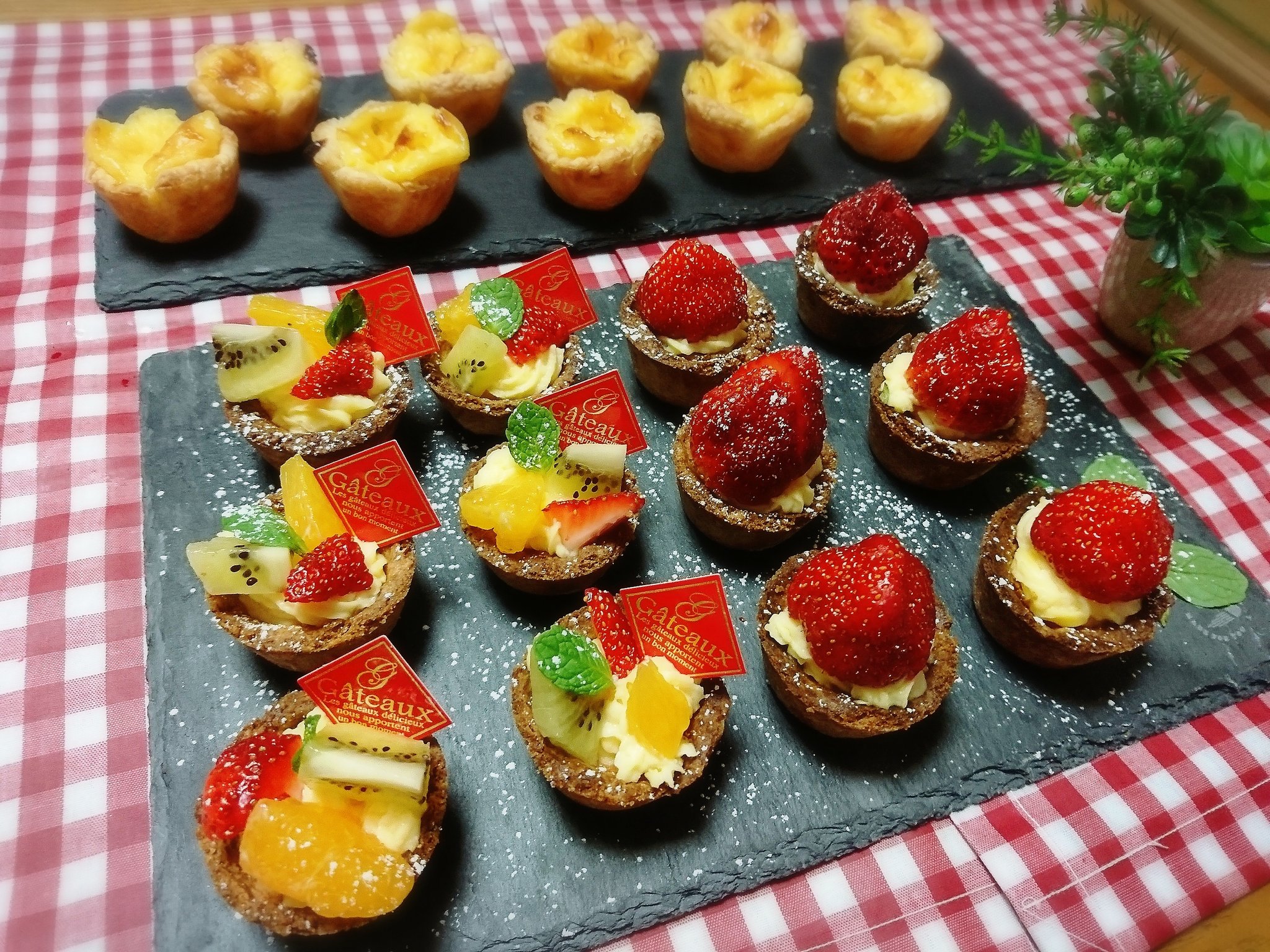 プリン 小さいタルト型を購入 使いやすい ミニエッグタルト ミニフルーツタルト プレゼント用にいいかもです 明日のおやつです ᴗ 手作りスイーツ ミニタルト プレゼント