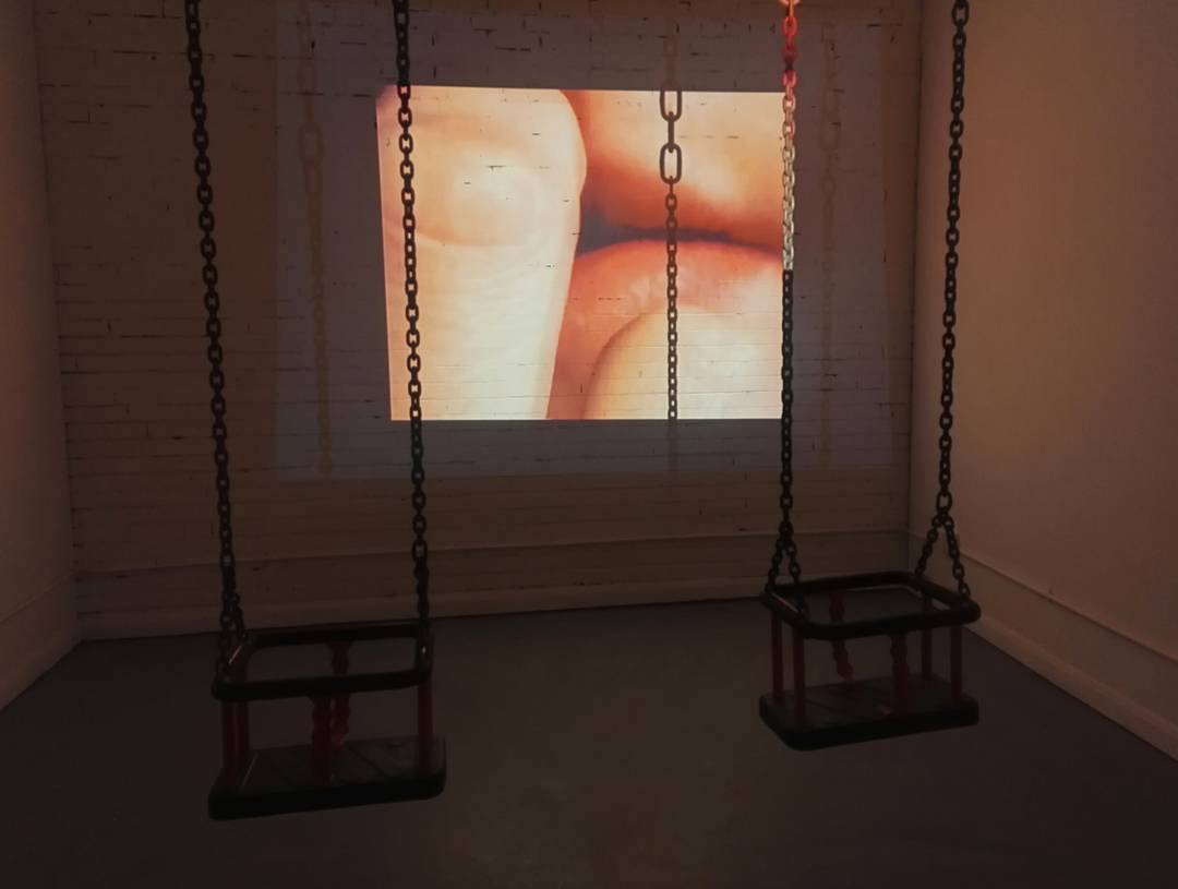 rachmarsden's tweet photo. 'Breaking Shells - Part II' at @KoppelProject The Hive. An exhibition examining the body from a female perspective curated by Justine Do Espirito Santo. Indulging in Lotte Andersen's 'Dance Therapy's (2018) multi channel video installation piece is a must! #breakingshells https://t.co/qfNueNM1rV