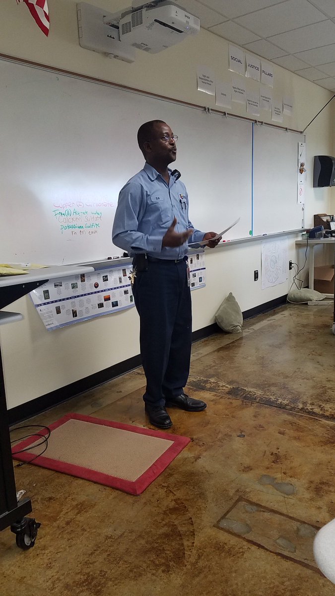 JPIIHS_IntClub's tweet image. International Club learned about Africa at yesterdays meeting and we had the pleasure of having one of our custodians Mr. Badjan talk to us about his home land of West Africa.  We enjoyed a Ghanaian rice dish that Mrs. Hyland made and a corn bread loaf that Catherine Mouer made.