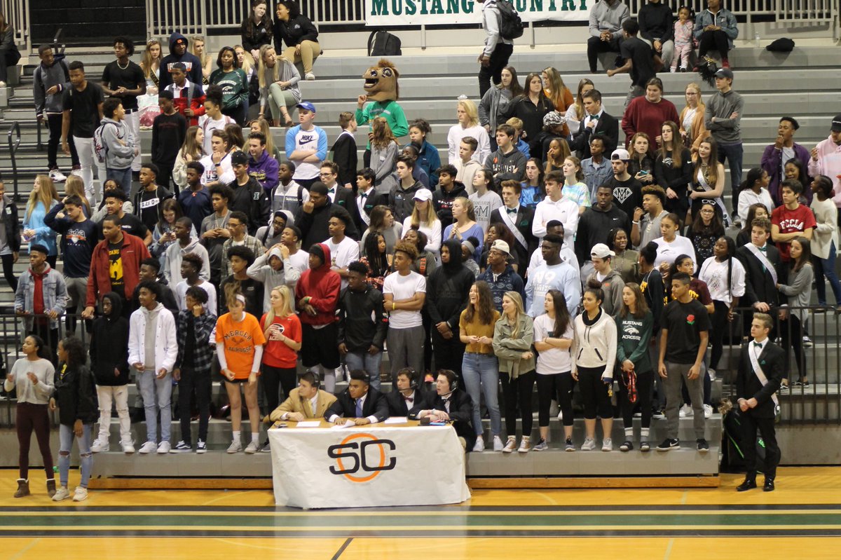 KMHS Basketball Student Section tweet media