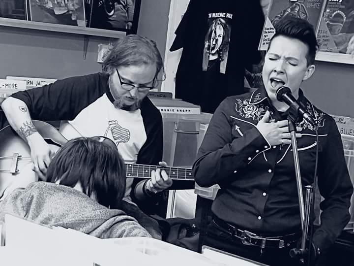 The Madeline Rust (@themadelinerust) on Twitter photo Tune into KOR Radio tonight at 9pm to hear a recording of last week's TMR acoustic set at <a href="/thoseoldrecords/">thoseoldrecords, lichfield</a> 🖤
koradio.rocks/programs/the-p… Tune into KOR Radio tonight at 9pm to hear a recording of last week's TMR acoustic set at <a href="/thoseoldrecords/">thoseoldrecords, lichfield</a> 🖤
koradio.rocks/programs/the-p…