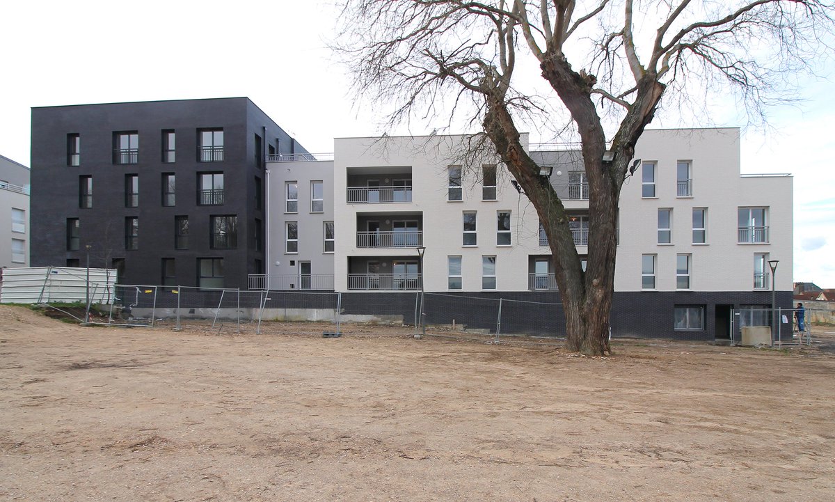 MDNHarchitectes's tweet photo. Livraison imminente de 28 logements collectifs pour @3F_Officiel par @nexity en VEFA à #BonnièresSurSeine - aménageur @Epamsa urbaniste Atelier Marniquet-Aubouin https://t.co/fRKU3LpabR