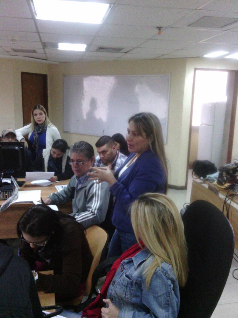 mirelct's tweet photo. Despacho de Atención al Privado y Privada de Libertad, discutiendo y presentando propuesta para #PlanDeLaPatriaBuena https://t.co/r3RntXF4mk