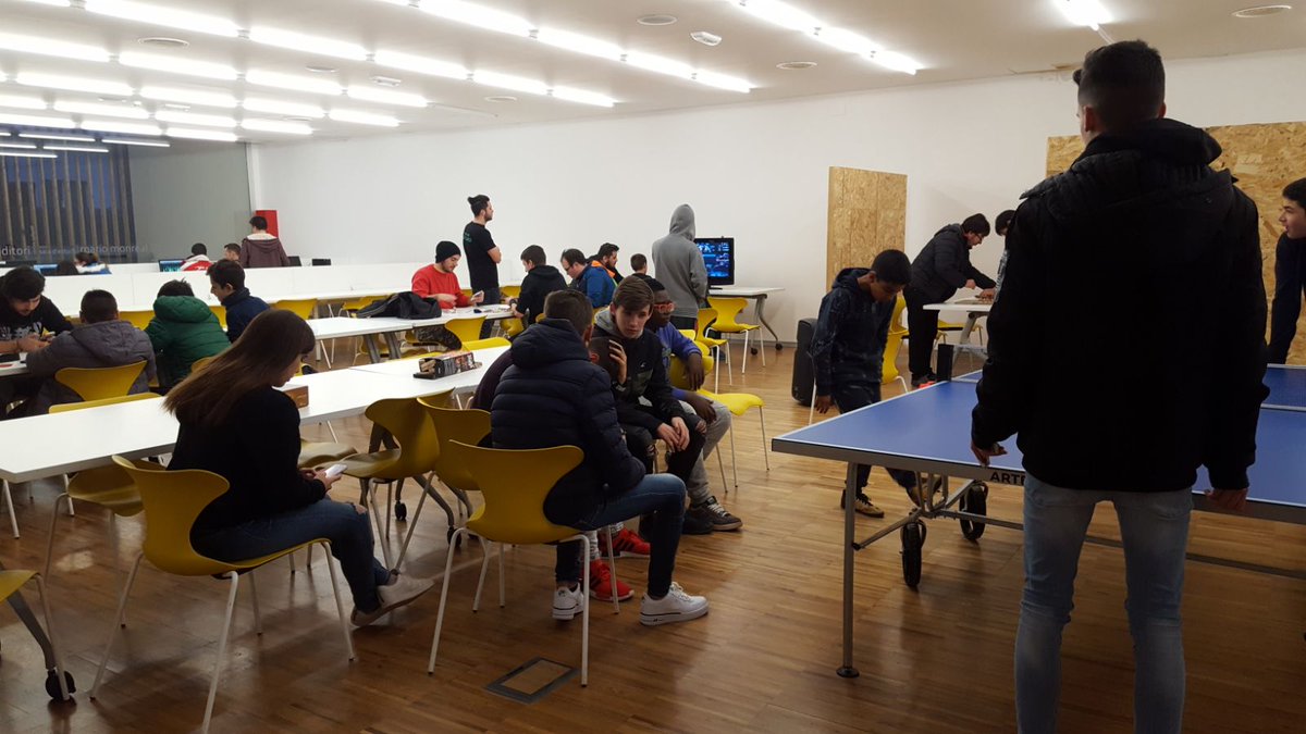 Mangetsu tweet media