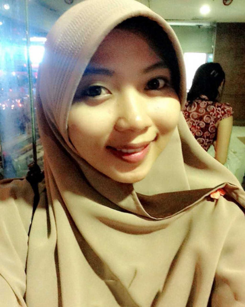Bokep jilbab cantik. Хиджаб селфи индонезийка. Jilboobs Sangean. Jilboobs Nyepong. Jilboobs binal.