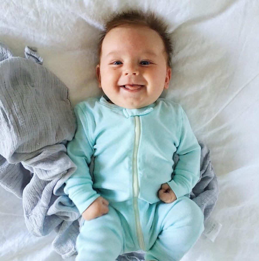 Primarydotcom's tweet photo. Thank God It's Baby Face Friday! (To be featured, tag us in your photos with hashtags #yesprimary and #babyfacefriday) Photo cred: Jennifer Gizzi Featuring: the zip footie in mint https://t.co/jP6zj8CNFW