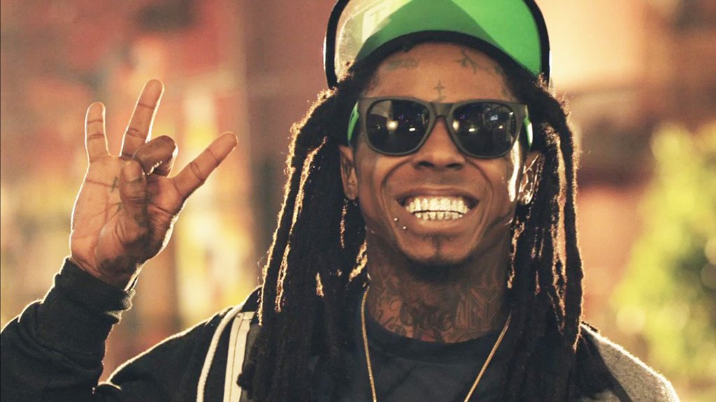 Sewaaa_'s tweet photo. #LilWayne drops new track off his Anticipated Mixtape #Dedication6:Reloaded https://t.co/aSp3gX2QHH https://t.co/jkmzNI63hn