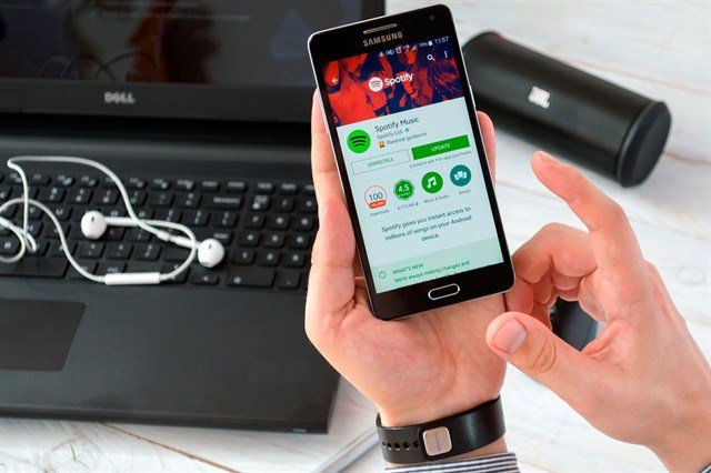 SionOfficial's tweet photo. Nueva oleada de #pishing por #WhatsApp para robar cuentas de #Spotify 📱🎶  https://t.co/I09a5qRjtc #hackers #ciberseguridad https://t.co/9vkDS8xPqA