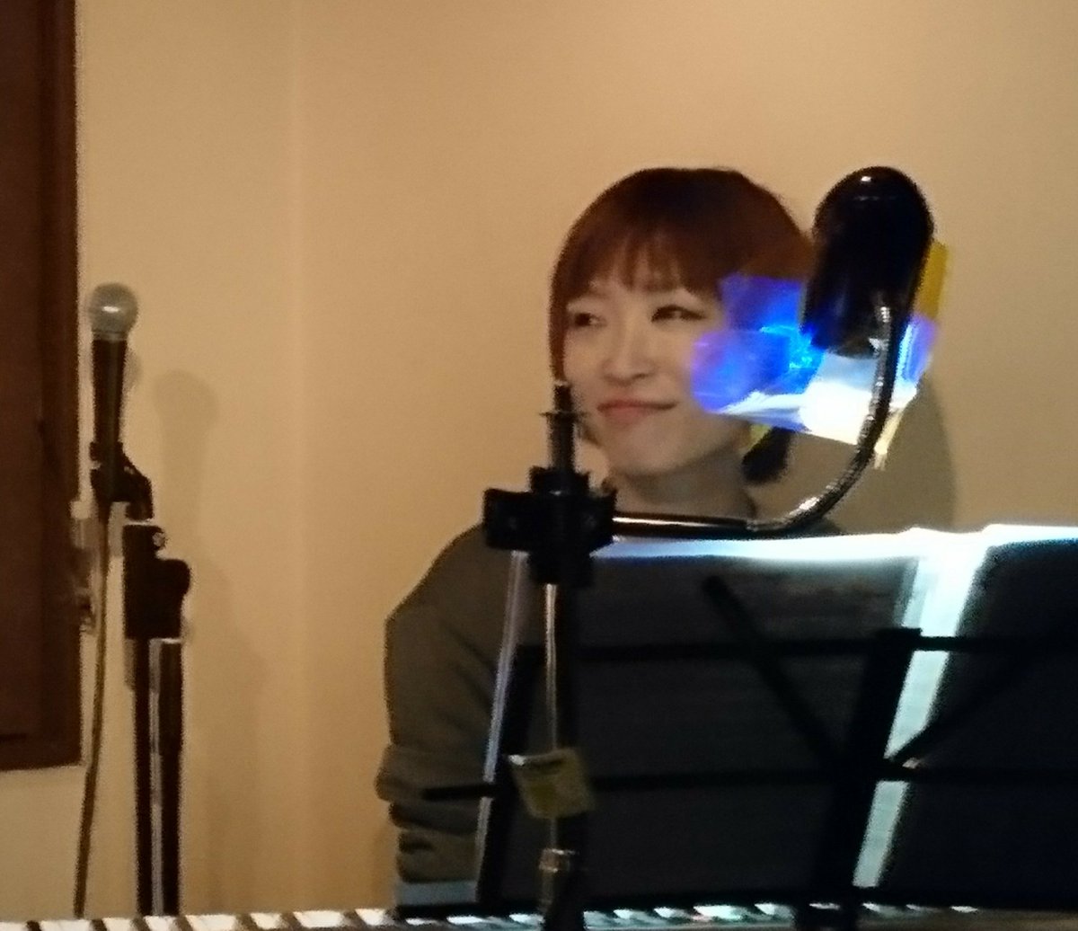 ট ইট র Miya Kazz Barに土居康宏さんがゲストとのことでup Allに行って来ました Keybは西川順子さん ご本人も演奏も柔らかくてステキな方 いつもはトランペッターだそうでちょっとビックリ 土居さんの歌が彼女とkazzさんのボイパでいつもと違った感じに