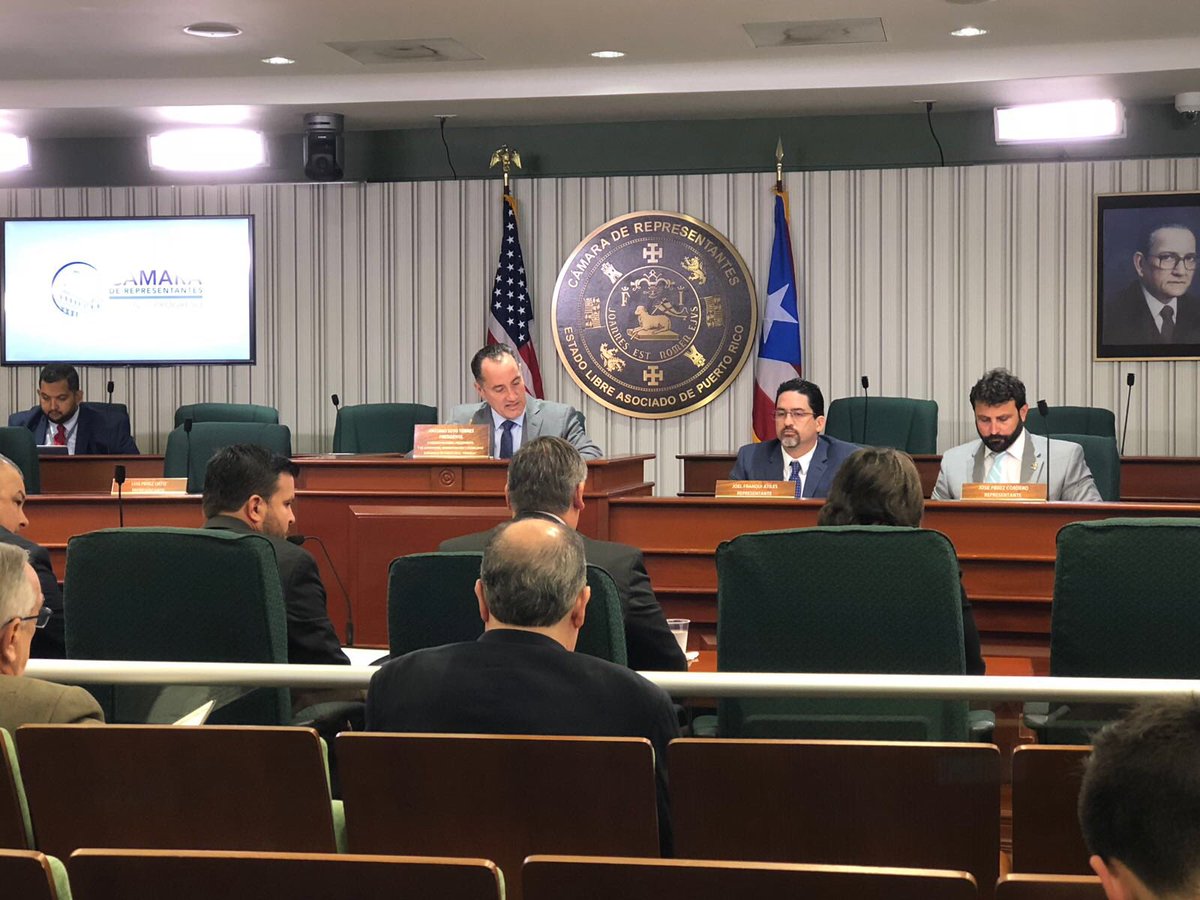 Tonysoto51's tweet photo. En la discusión de la Vista Pública de la #ComisióndeHacienda, en torno a los #PC1258, #PC1374, #PC1375 y #PC1391. | Accede: https://t.co/AX3JtqKq0o https://t.co/DHKhWXC7gp