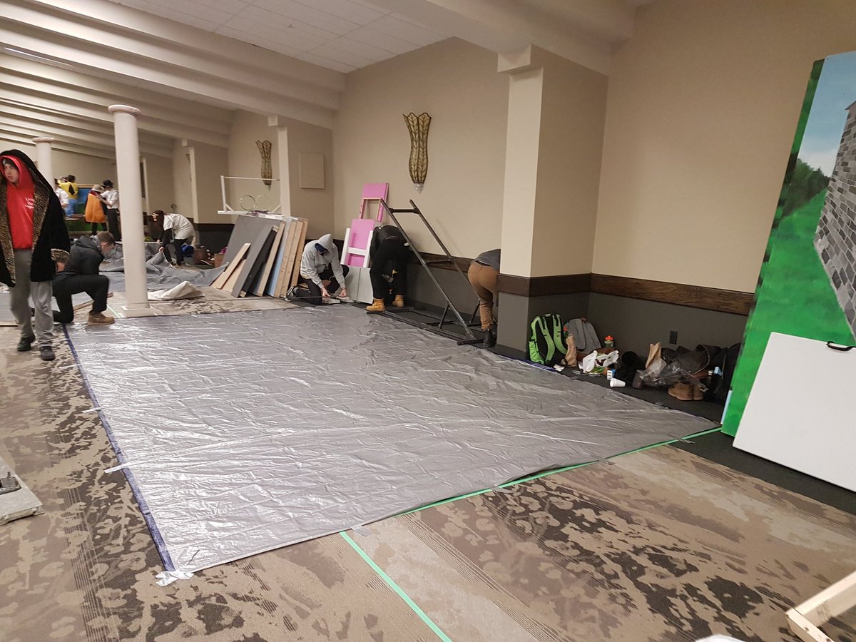WETTer_isbetter's tweet photo. Wett setting up our technical exhibition at #gnctr2018! If you're in the Waterloo area we hope to see you there! #wett #WesternU #westerneng https://t.co/OdutydvzIH