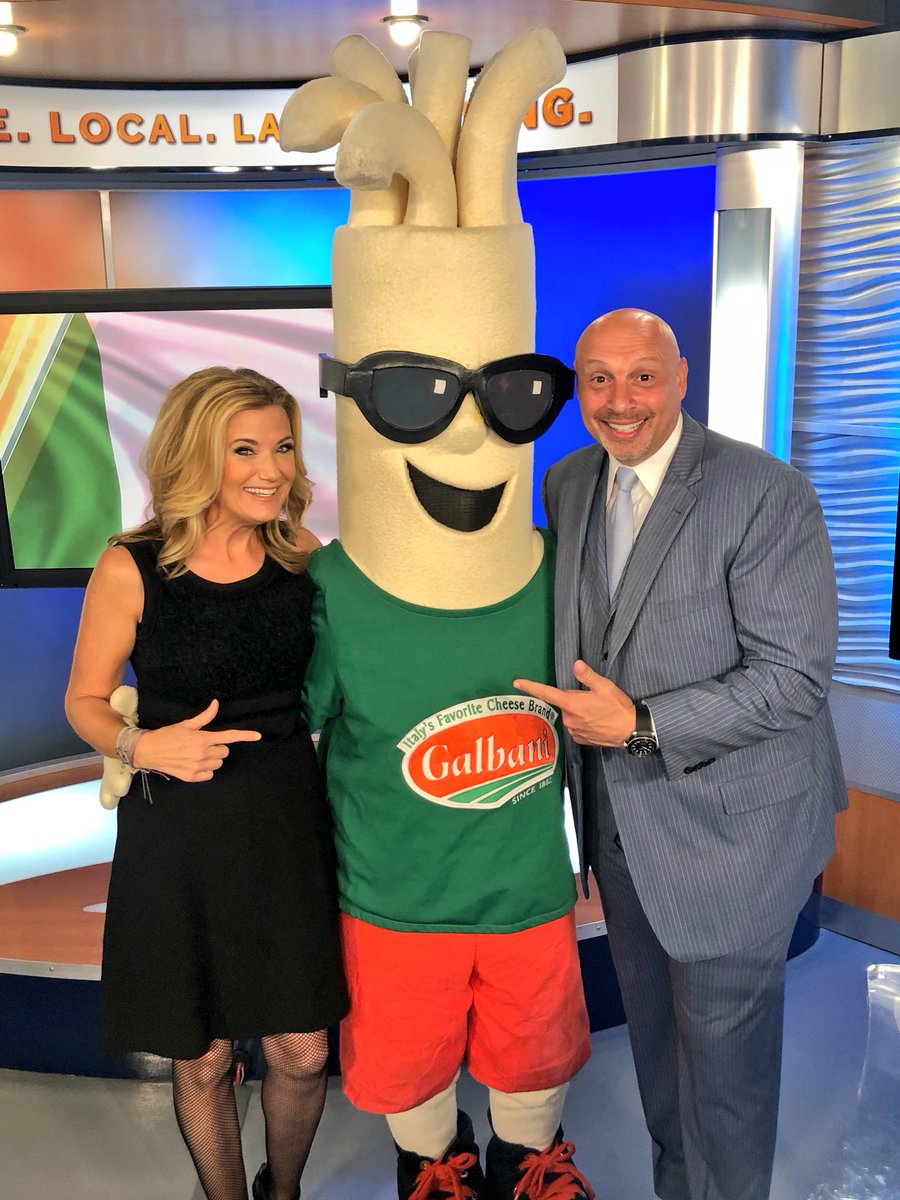 wpbf_tiffany's tweet photo. ๐ฎ๐นโค๏ธ๐The Stringster from @GalbaniCheese and @TheFeastGuy are in the house! Itโs the #TasteOfLittleItaly this weekend in PSL #TraditionSquare. @wpbf_felicia will be there....all the fun starts today! โค๏ธ๐๐ฎ๐น https://t.co/9ltxzQR7rJ