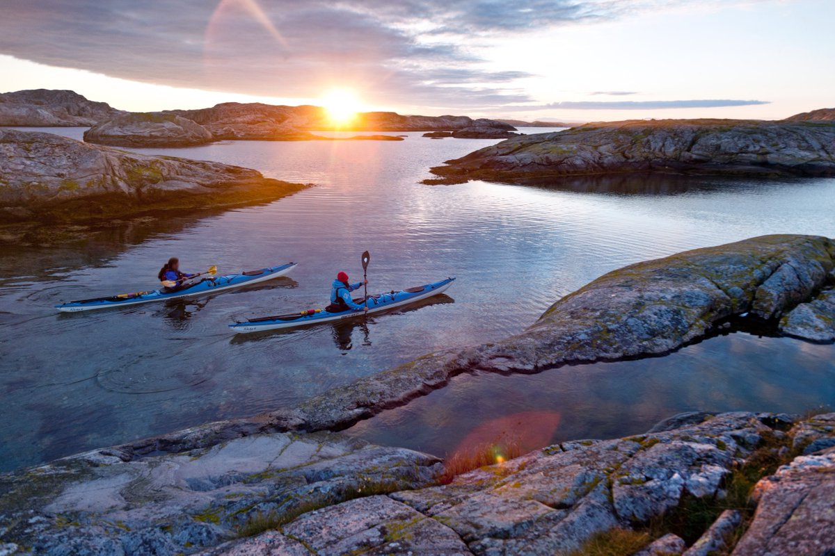 The coastline of Bohuslän is of a paradise for kayaking weather you're an experienced kayaker or it's your first time Photo: Henrik Trygg/imagebank.sweden.se
