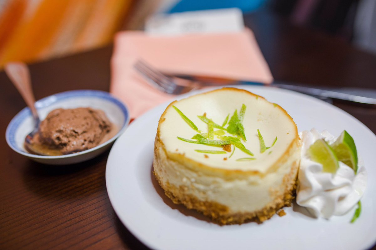 CityofDetroit's tweet image. Check out these island inspired plates at 18456 Grand River Ave. at #RiverBistroDetroit.  #FoodieInTheD