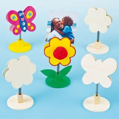 HorwichResource's tweet photo. Some of the available crafts for the mothers day craft-a-noon. Monday 19th Feb 1.30-3.30
Please bare in mind that this not designated to just mothers, carers fathers grandparents guardians are all welcome and the crafts can be made for any of the above. https://t.co/x4SDnKcScO