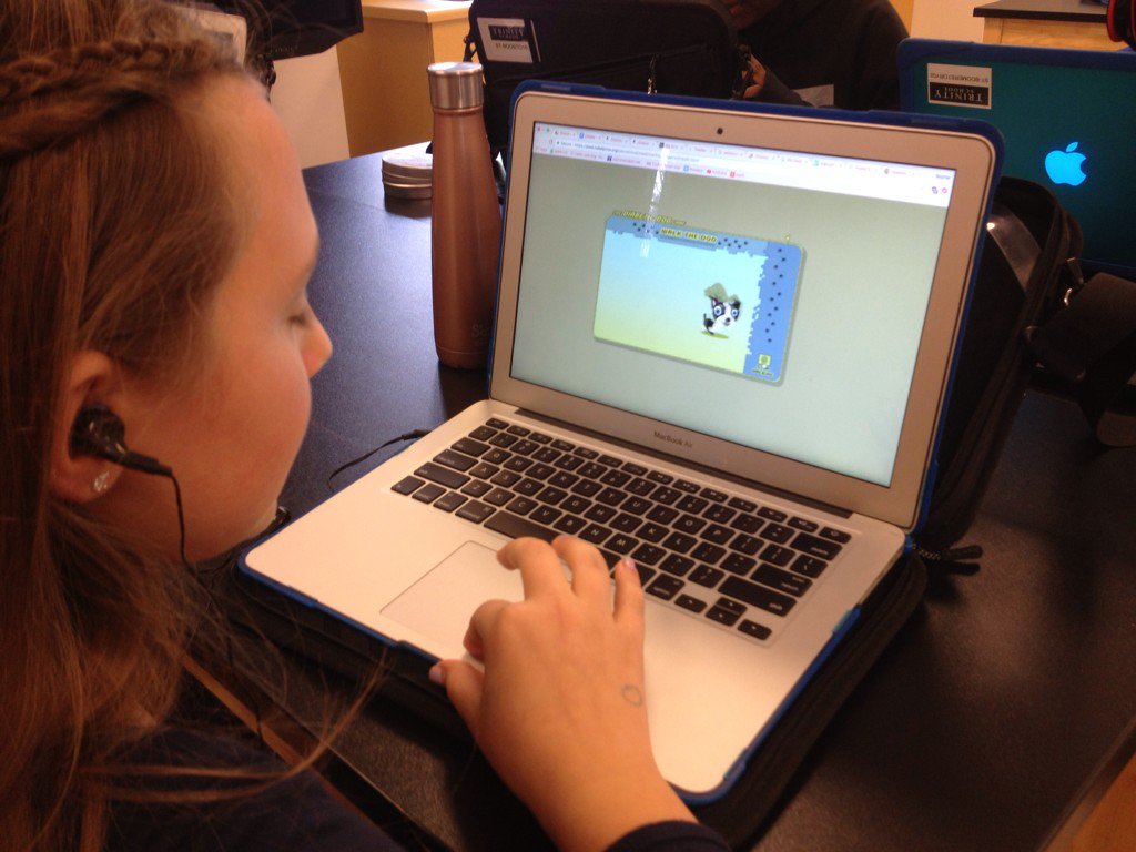 trinity_science's tweet image. #6thTrinity learning more about diabetes by working through diabetic dog game #TrinityLearns