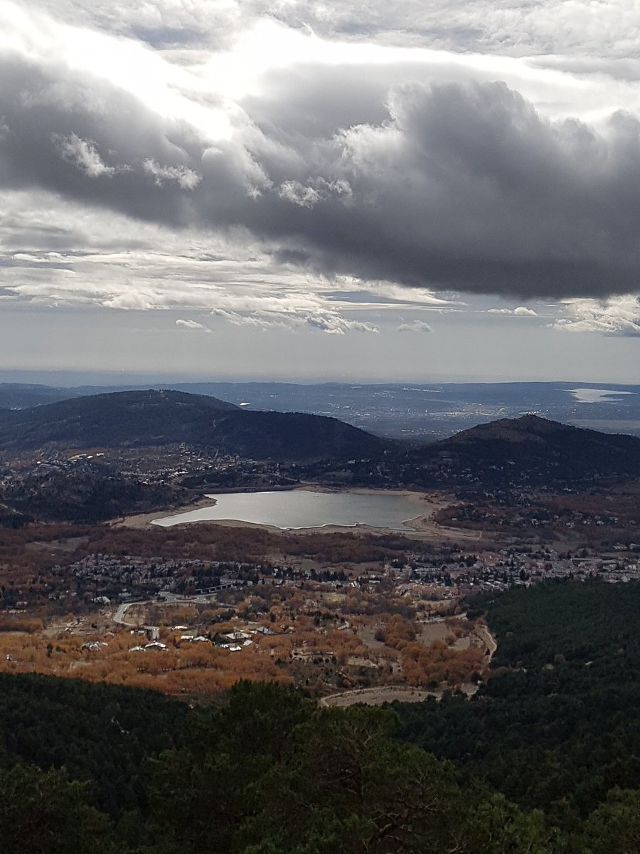 margar_315's tweet photo. #LaRisaEsBonita754 
#planeta #FelizViernes #senderismo #Navacerrada
#SierradeMadrid
#FelizFinde #Madridmola https://t.co/7y4PYvIUvb