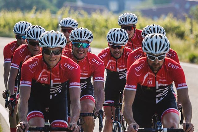 ENITRacingTeam's tweet photo. Looking forward to #sunnydays! 
#freiburg #schönberg #schwarzwald #schwarzwaldliebe #blackforest #outsideisfree #team #Oakley #radarev #bikeposten #bioracerspeedwear #Trainingslager #training #roadbike #lovecycling #stravaphoto #stravacycling #beatyester… https://t.co/11clJy7iek https://t.co/APYga6Mno7