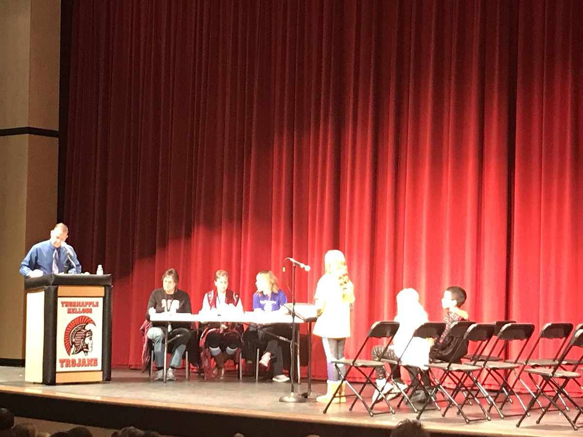 aruger's tweet photo. Final 3 in the @PageElementary spelling bee.  @mikegelmi @schilthroat #tkstrong https://t.co/8e3olsOvbH