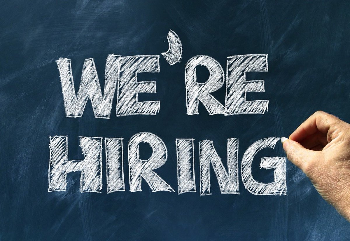 We're looking for an Associate Vicar to join our staff team, with particular responsibility for pastoral care &amp; discipleship. If you know someone who'd suit this role please share it with them. Please pray for the right candidates to see the advert&amp;apply. ecn.org.uk/vacancies