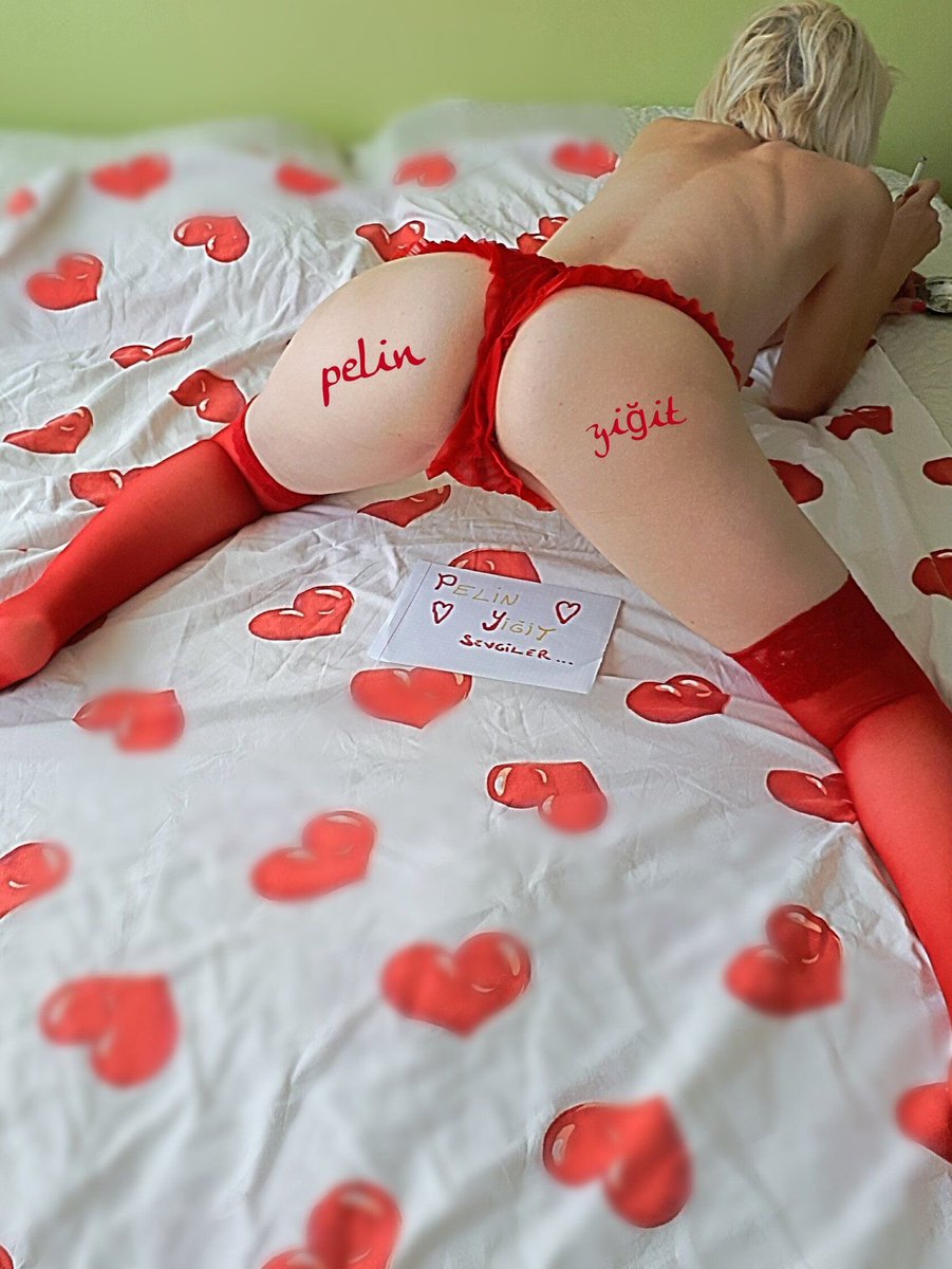 turkcinselfoto's tweet photo. Ne konuştuğunu , ne istediğini bilen ; öncelikle kendine saygısı olan dürüst kisilerin mesajini bekliyorlarmış pelin ve yiğit ciftimiz @lovelycouple123 

Cinsel foto cek gonder paylasalim https://t.co/Io99ku3ze2