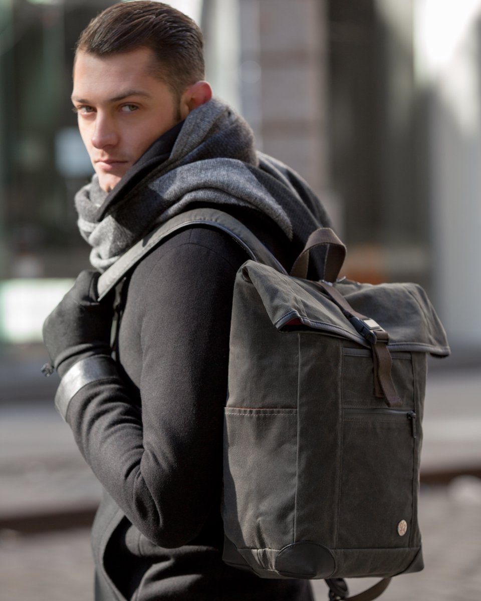 mpbags's tweet photo. The Waxed Tremont Backpack, coming soon to Token by Manhattan Portage.
https://t.co/ButFQImi7J | #mpbags
#mpred #mpblack #mptoken #bags
#newyorktough #backpackfashion https://t.co/rFpv8GQfJb