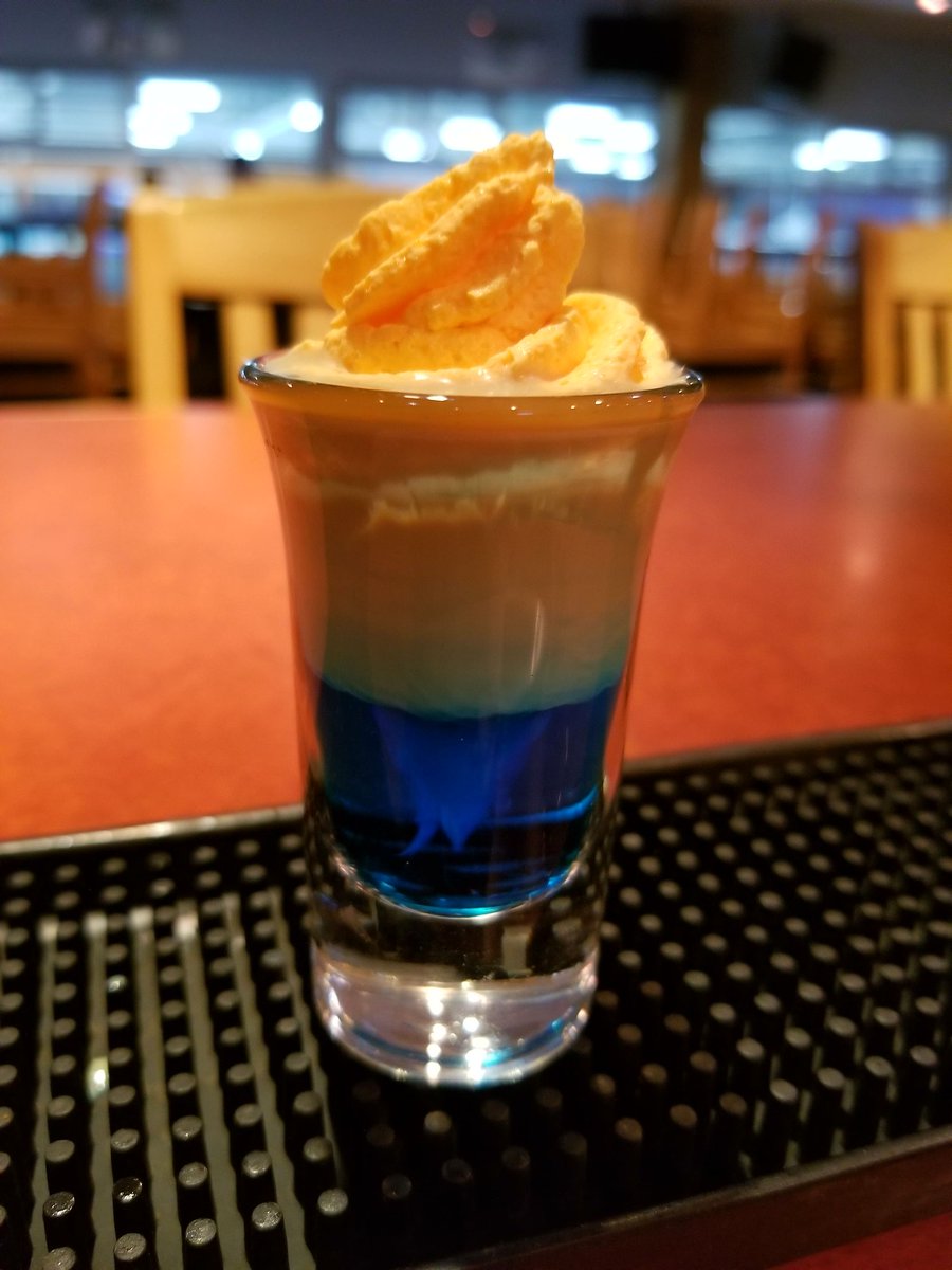 crannybartender's tweet photo. Tide Pod challenge! https://t.co/rFKrNVr7d3