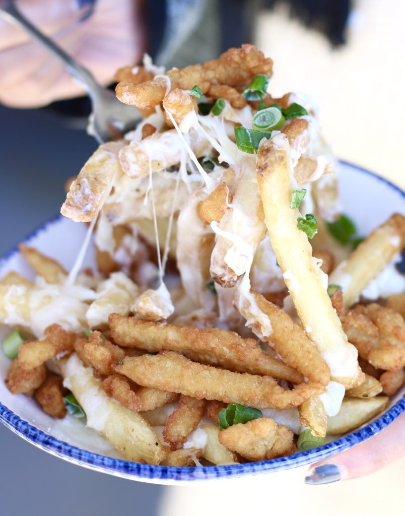 redlobster's tweet photo. Creamy clam chowder + fries. Now, this is how you really do fries.
 
📸: @SnacksEveryday @foodietribe https://t.co/XXRTb3olqF