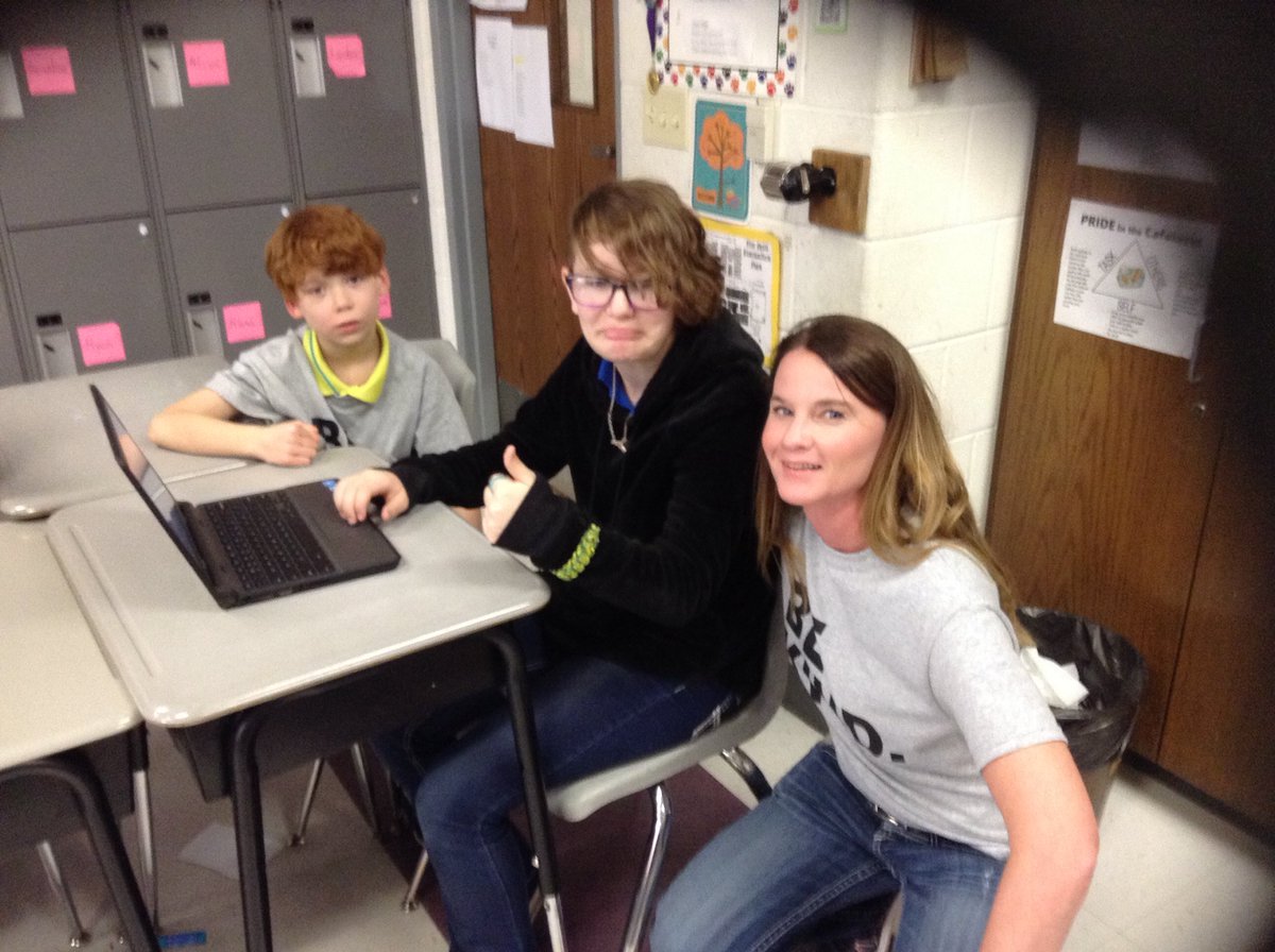 SHMrsAlexander's tweet photo. Kindness Matters! Thank you to my friend Mrs. Kaufhold and her students. We researched and learned about planets today. https://t.co/I0Txy0TD8U