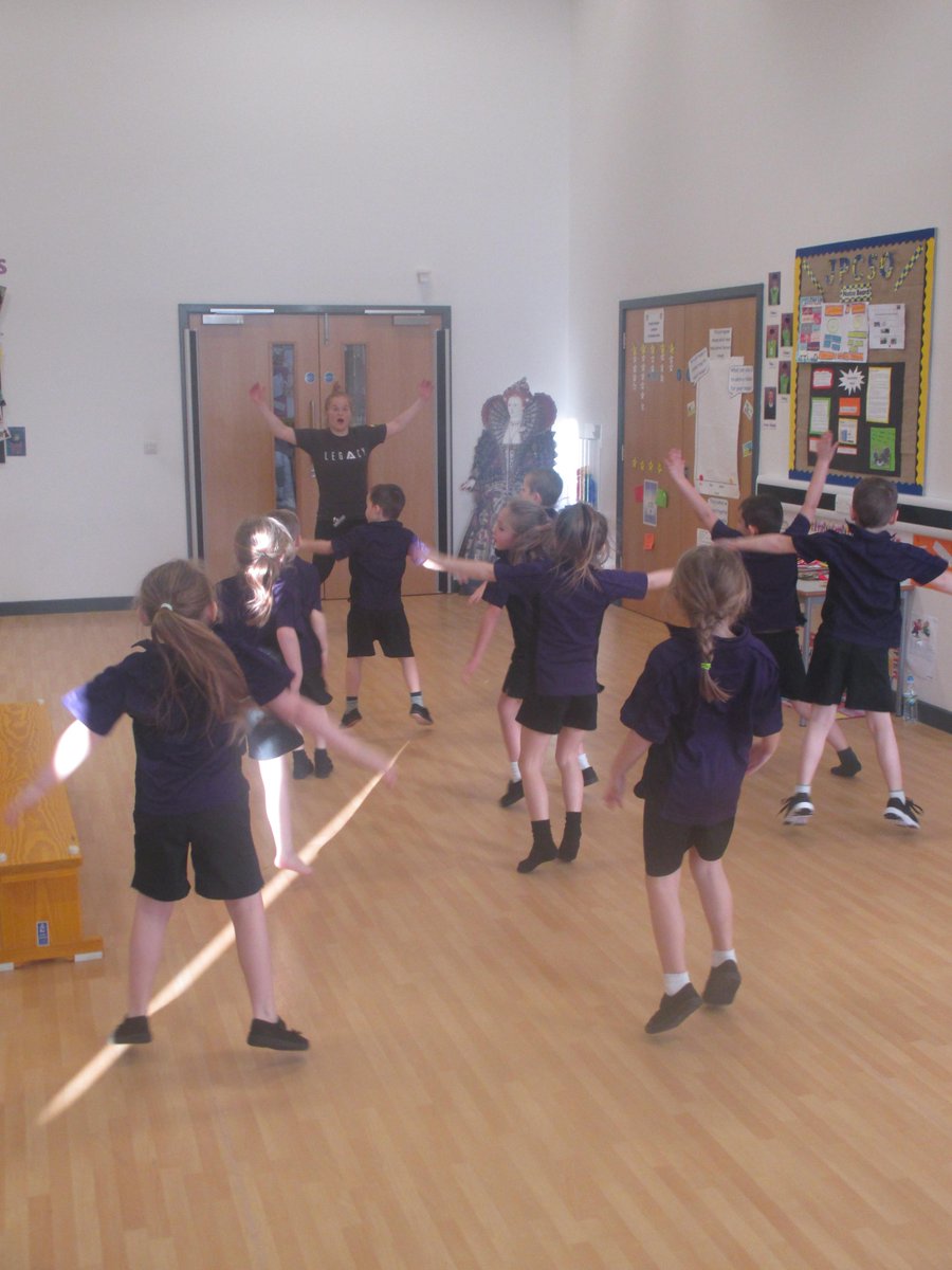 Year 1 were very lucky to have a fitness session with Judo Olympian Szandra Szögedi yesterday. They had a talk with Szandra, took part in running, press-ups, mountain-climbers and star jumps and viewed Szandra's medals. 
<a href="/Sports_for_You/">SportsForChampions</a> #SportsForChampions #NeverGiveUp <a href="/szandra57/">Steere</a>
