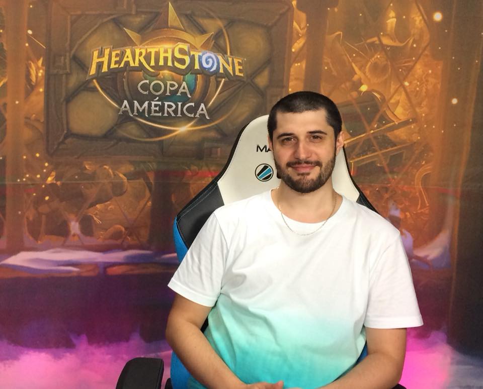 miamiflamingos's tweet photo. #DFHearthstone | ¿Querés escuchar al caracol @SnailArg narrando para @BlizzLatAm? 🎙️

Entonces sumate a la transmisión de la Copa América: https://t.co/UIZ0wMpAIX

#GoSnail 🇦🇷🐌 https://t.co/fjOFpAwKL1