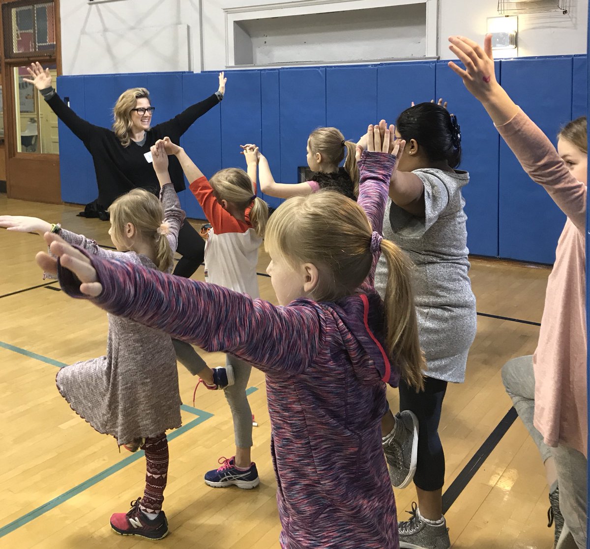 Thank you <a href="/missionpropelle/">Mission Propelle</a> for leading discussions about gender equity and thank you to Ms. Juliana Stratton from the Illinois House of Representatives for talking to our students about being strong upstanders in our community! @RepStratton5